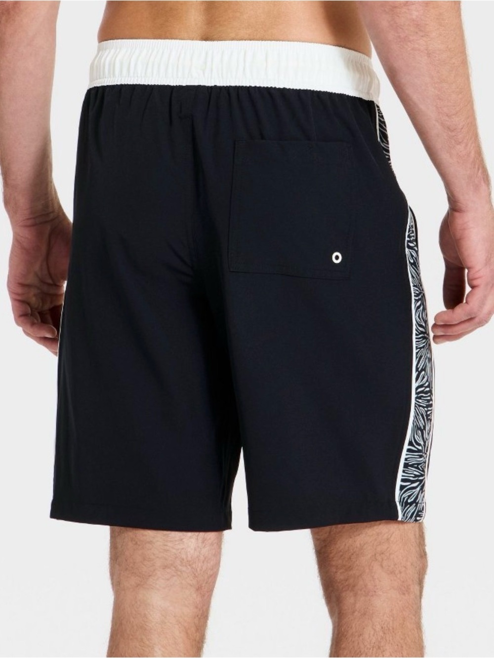 Goodfellow & Co Black & White 9” Board Shorts Size Large